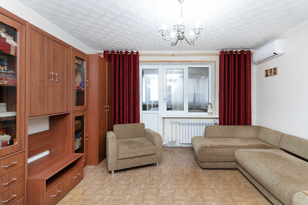 Продам однокомнатную (1-комн.) квартиру, Чкалова ул, 40, Ханты-Мансийск г