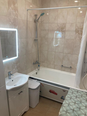 Продам однокомнатную (1-комн.) квартиру, Стрельнинская ул, 6, Новоселье гп