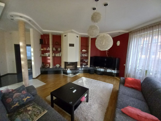 Продам дом, М. Джалиля-Духовская ул, 2/3, Великий Новгород г, 0 км от города