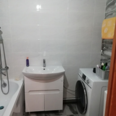 Продам трехкомнатную (3-комн.) квартиру, Карбышева ул, 7, Нижний Новгород г