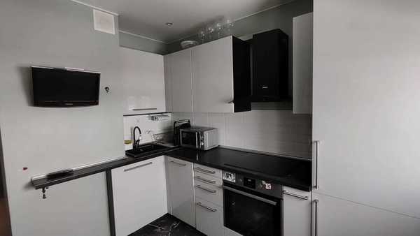 Продам двухкомнатную (2-комн.) квартиру, , 1624, Зеленоград г