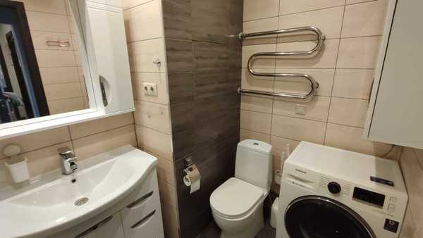 Продам двухкомнатную (2-комн.) квартиру, , 1624, Зеленоград г