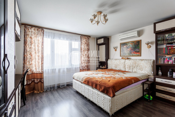Продам трехкомнатную (3-комн.) квартиру, Совхозная (Левобережный мкр.) ул, 29, Химки г