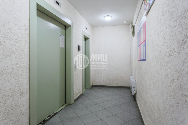 Продам трехкомнатную (3-комн.) квартиру, Совхозная (Левобережный мкр.) ул, 29, Химки г