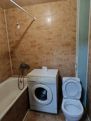 Продам однокомнатную (1-комн.) квартиру, Школьная ул, 15, Маленькое с