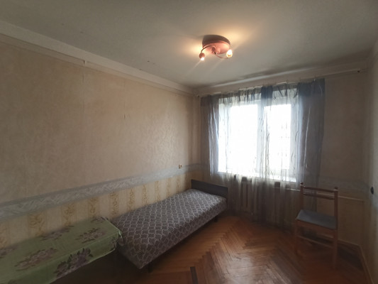 Продам многокомнатную квартиру, Адагумская ул, 139, Крымск г