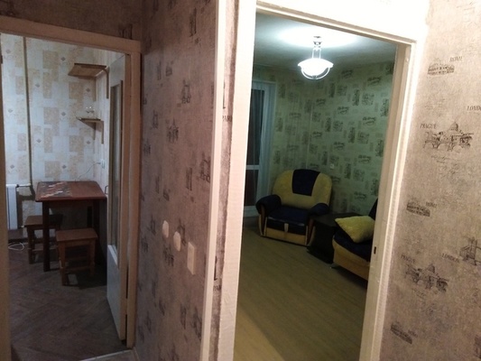 Сдам однокомнатную (1-комн.) квартиру, Дорожная ул, 45, Бутурлиновка г