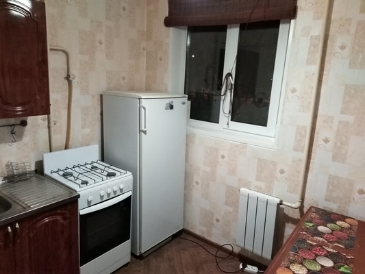 Сдам однокомнатную (1-комн.) квартиру, Дорожная ул, 45, Бутурлиновка г