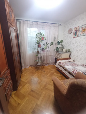 Продам трехкомнатную (3-комн.) квартиру, 60 лет Октября ул, 21, Симферополь г