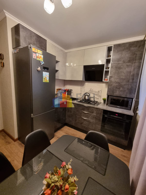 Продам двухкомнатную (2-комн.) квартиру, Октябрьская ул, д.217 корпус 2, Тула г