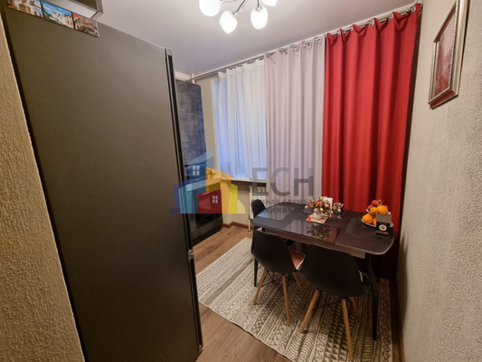 Продам двухкомнатную (2-комн.) квартиру, Октябрьская ул, д.217 корпус 2, Тула г