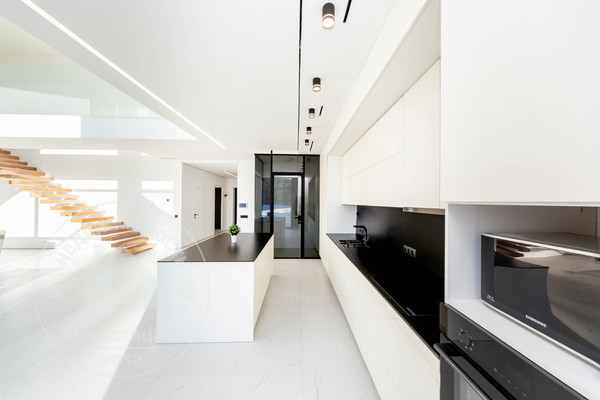 Продам таунхаус, Онежская ул, 139, Деревянное с, 0 км от города