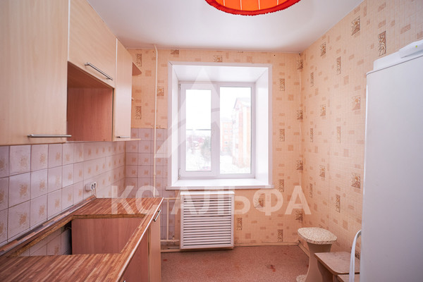 Продам двухкомнатную (2-комн.) квартиру, Морозова ул, 146, Сыктывкар г