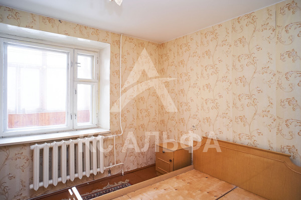 Продам двухкомнатную (2-комн.) квартиру, Морозова ул, 146, Сыктывкар г