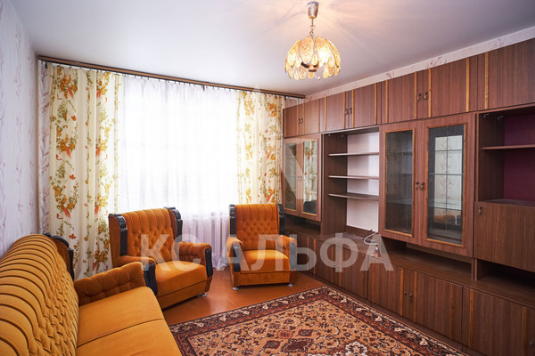 Продам двухкомнатную (2-комн.) квартиру, Морозова ул, 146, Сыктывкар г