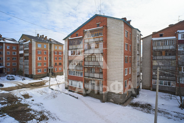Продам двухкомнатную (2-комн.) квартиру, Морозова ул, 146, Сыктывкар г