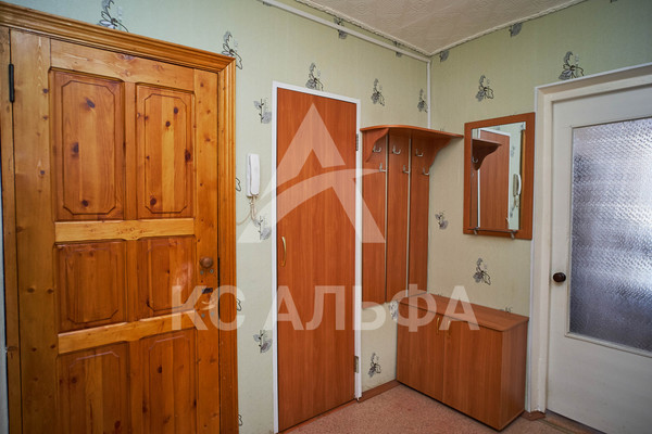 Продам двухкомнатную (2-комн.) квартиру, Морозова ул, 146, Сыктывкар г