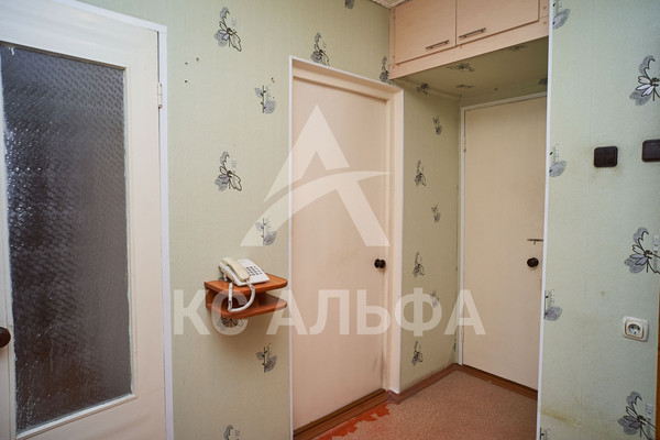 Продам двухкомнатную (2-комн.) квартиру, Морозова ул, 146, Сыктывкар г
