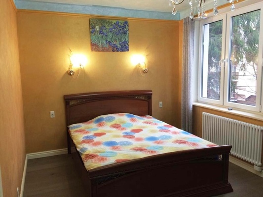 Продам двухкомнатную (2-комн.) квартиру, Почтовая ул, 4, Светлогорск г