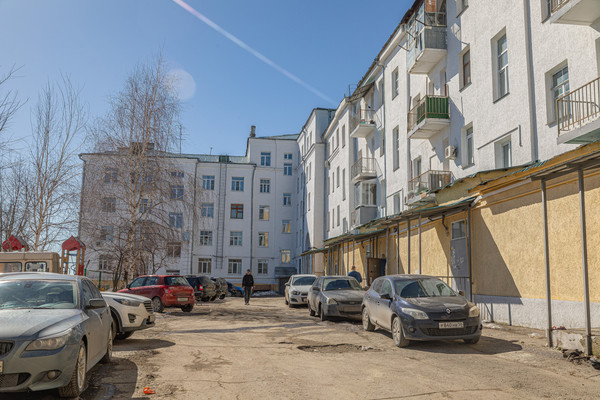 Продам трехкомнатную (3-комн.) квартиру, Кирова ул, 3, Пенза г