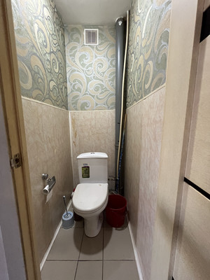 Продам трехкомнатную (3-комн.) квартиру, Центральная ул, 8, Лакша с