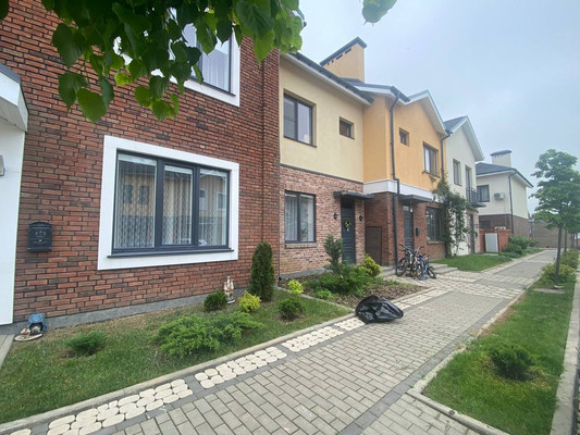 Продам таунхаус, им. Ефрема Чеши ул, 8к17, Краснодар г, 0 км от города