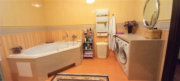 Продам таунхаус, Верхнеозерная ул, 32а, Калининград г, 0 км от города