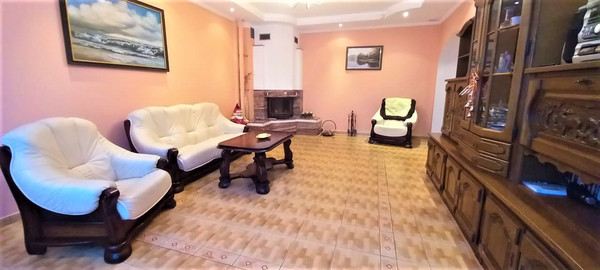 Продам таунхаус, Лейтенанта Катина ул, 8а, Калининград г, 0 км от города