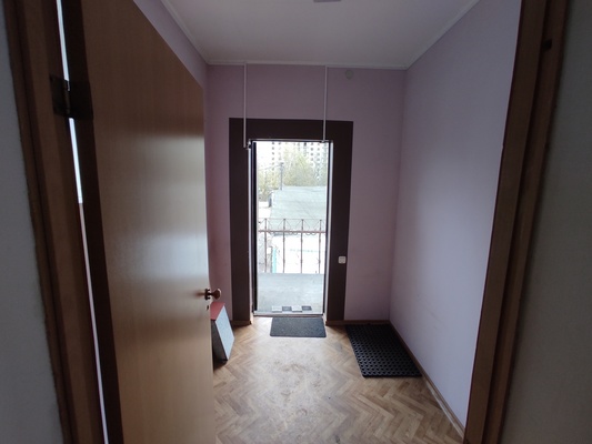 Продам коммерческое помещение 1 320 м2, Дюнная ул, 18, Калининград г