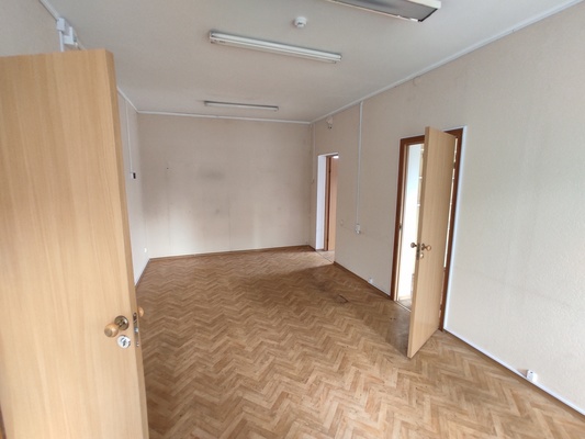 Продам коммерческое помещение 1 320 м2, Дюнная ул, 18, Калининград г