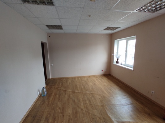 Продам коммерческое помещение 1 320 м2, Дюнная ул, 18, Калининград г