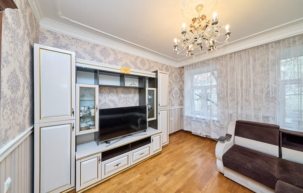 Продам многокомнатную квартиру, Псковская ул, 25А, Санкт-Петербург г