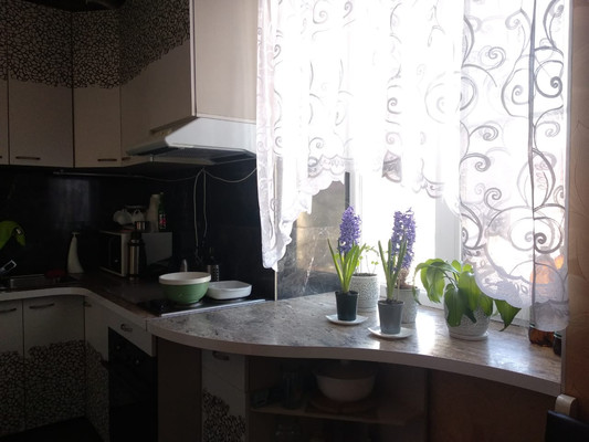 Продам двухкомнатную (2-комн.) квартиру, Губернского ул, 2, Новороссийск г
