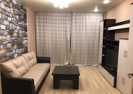 Сдам двухкомнатную (2-комн.) квартиру, Морская ул, 5А, Южно-Курильск пгт