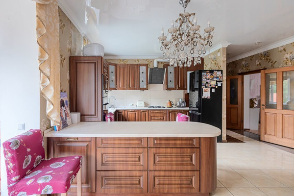 Продам многокомнатную квартиру, Коммунальная ул, 32, Калининград г