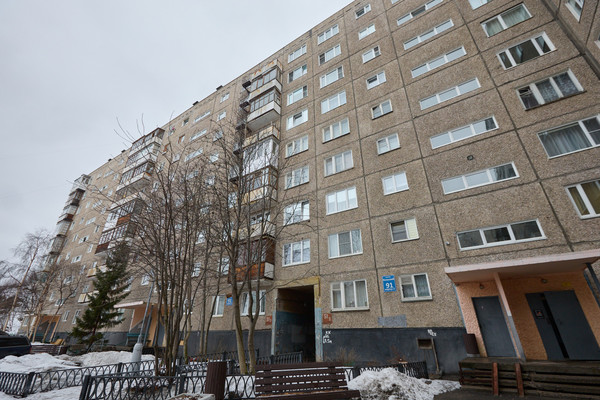Продам двухкомнатную (2-комн.) квартиру, Кольский пр-кт, 91к2, Мурманск г