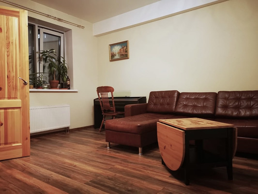 Продам многокомнатную квартиру, Ленинский пр-кт, 64к1, Санкт-Петербург г