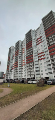 Продам многокомнатную квартиру, Ленинский пр-кт, 64к1, Санкт-Петербург г