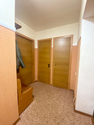 Продам трехкомнатную (3-комн.) квартиру, Зеленина ул, 1, Киров г