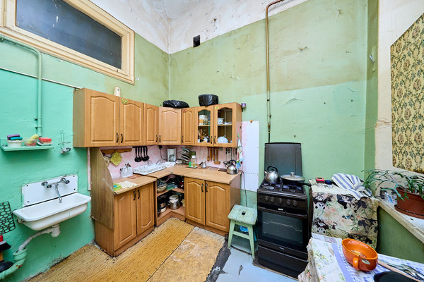 Продам комнату в 6-комн. квартире, Некрасова ул, 6, Санкт-Петербург г