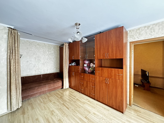 Продам двухкомнатную (2-комн.) квартиру, Космонавта Леонова ул, 68, Калининград г