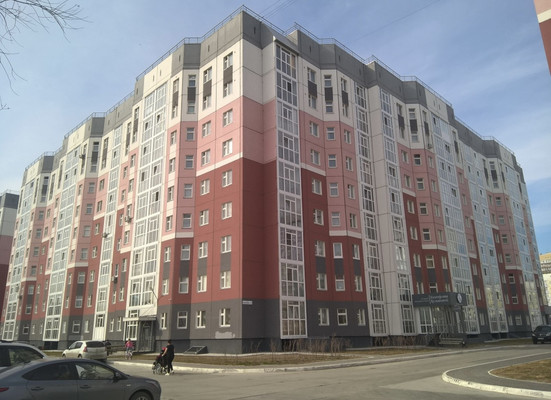 Продам двухкомнатную (2-комн.) квартиру, Строителей ул, 18, Нижневартовск г