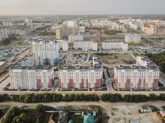 Продам двухкомнатную (2-комн.) квартиру, Строителей ул, 18, Нижневартовск г