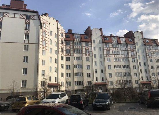 Продам двухкомнатную (2-комн.) квартиру, Окружная ул, 2б, Зеленоградск г