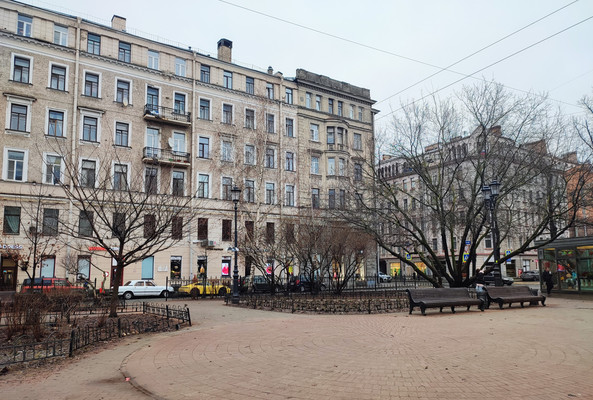 Продам многокомнатную квартиру, Большой П.С. пр-кт, 70-72, Санкт-Петербург г