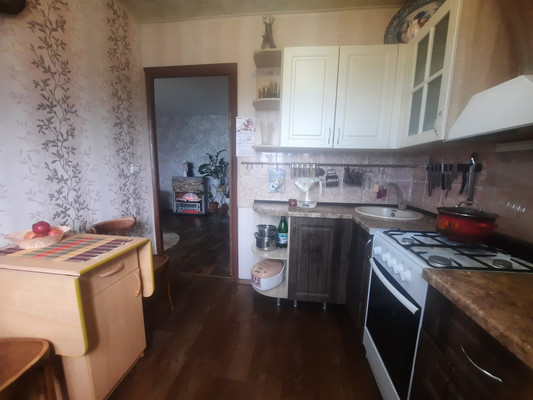 Продам двухкомнатную (2-комн.) квартиру, Автозаводцев пр-кт, 52, Миасс г