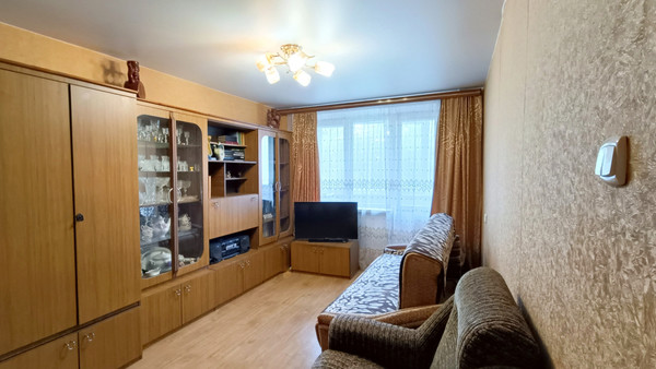 Продам однокомнатную (1-комн.) квартиру, Сельских Строителей ул, 3ке, Рязань г