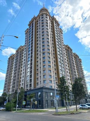 Продам трехкомнатную (3-комн.) квартиру, им. Дзержинского ул, 95, Краснодар г