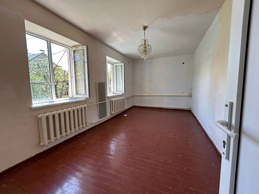 Продам трехкомнатную (3-комн.) квартиру, Горького ул, 55, Приветное с