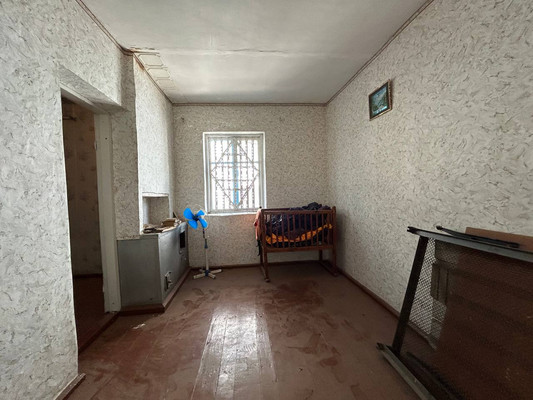 Продам трехкомнатную (3-комн.) квартиру, Горького ул, 55, Приветное с